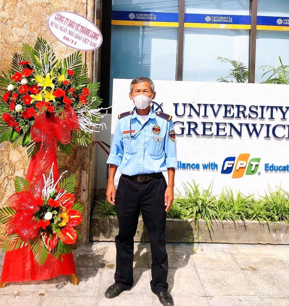 Bảo vệ trường ĐH Green