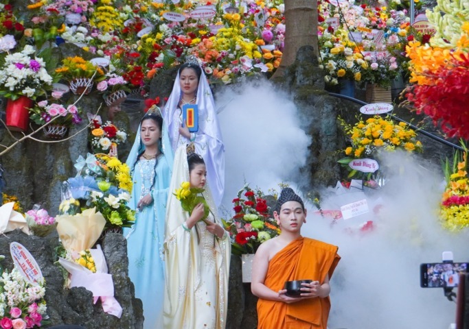 Hinh tuong QUan The Am bo tat