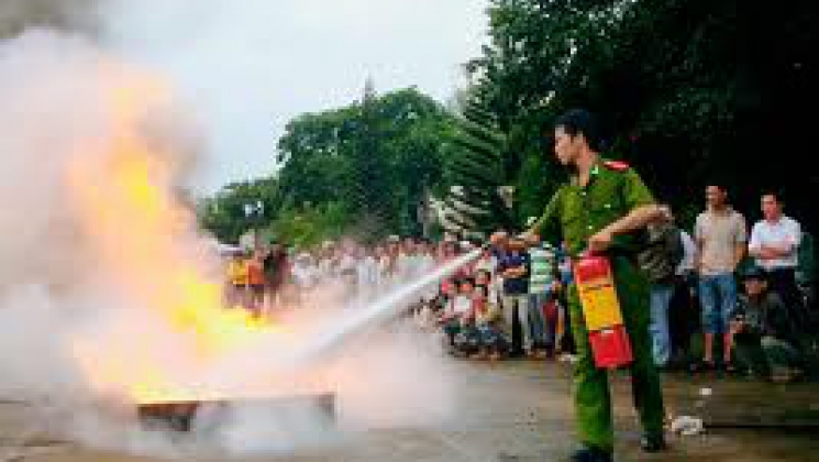 Công ty vệ sỹ Thành Long diễn tập PCCC