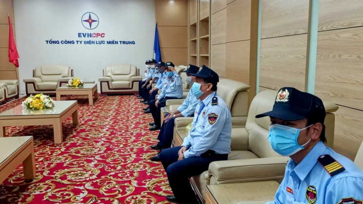 Bảo vệ cơ quan công sở