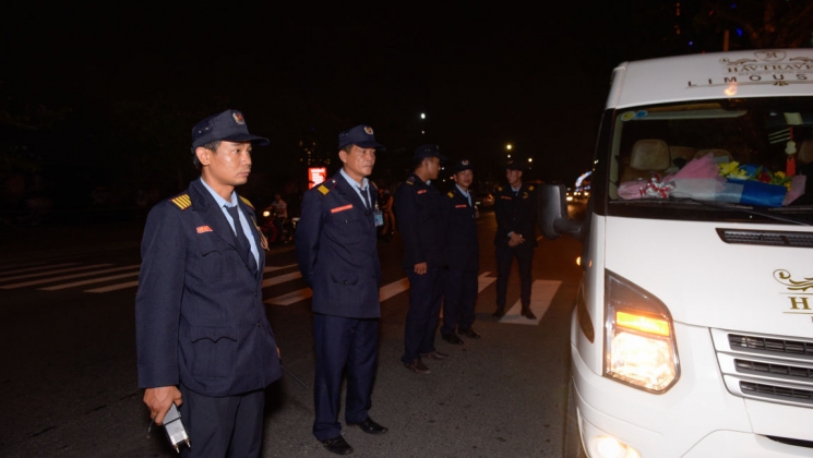 Rước cup C1 và hộ tống Ronaldinho