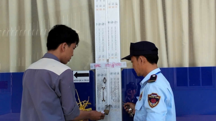 Hình ảnh Công tác Niêm phong và Kiểm soát An ninh Nhà máy - Công ty Bảo vệ Thành Long